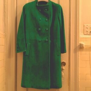 Vintage Kelly green suede coat. Plush genuine suede Fully lined European Sz  44